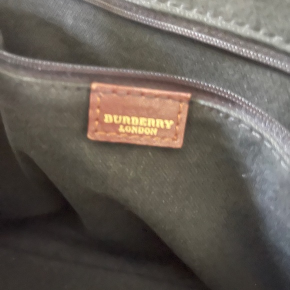 ***BURBERRY*** Classic Large tote with Buckle Bag 🩵 💙 - Picture 10 of 11